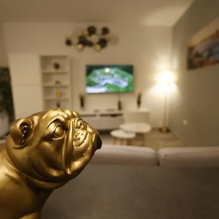 Flamingo - Balcony, Ac, Downtown *