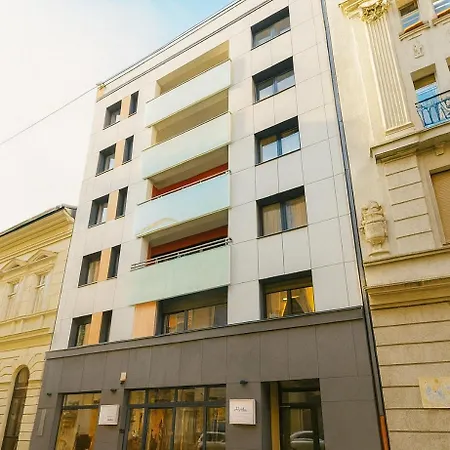 Flamingo - Balcony, Ac, Downtown * Budapest