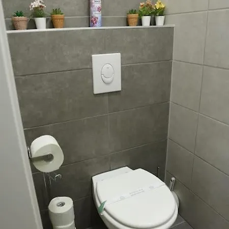 Flamingo - Balcony, Ac, Downtown Budapeşte